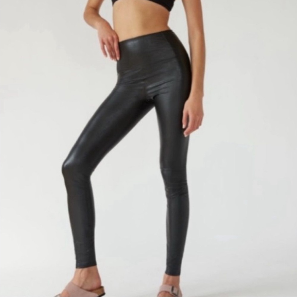 Wilfred Black Leggings